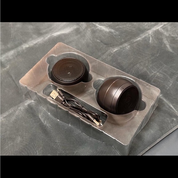 BLUETOOTH SPEAKERS 2 pack true wireless Bluetooth speaker - Picture 3 of 4